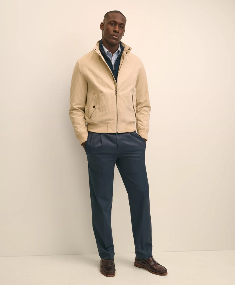 Pleated Traditional Fit Cotton Advantage Chino / Brooks Brothers Men