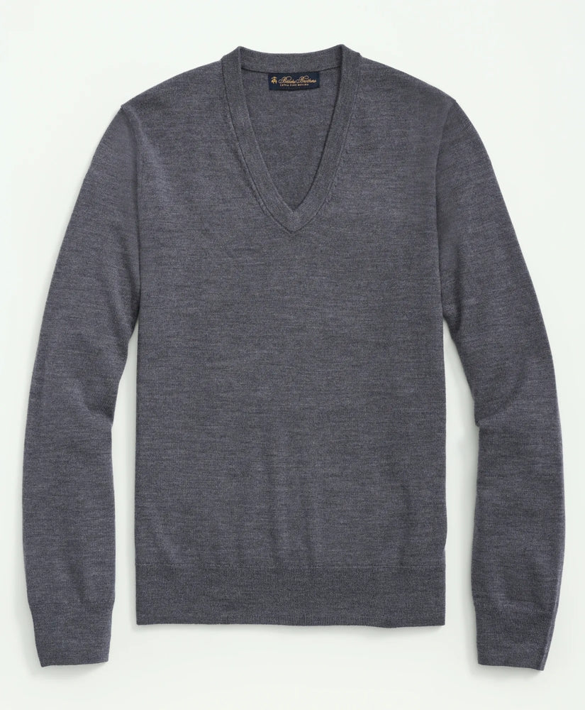 Ultimate Merino Wool V-Neck Sweater / Brooks Brothers Men