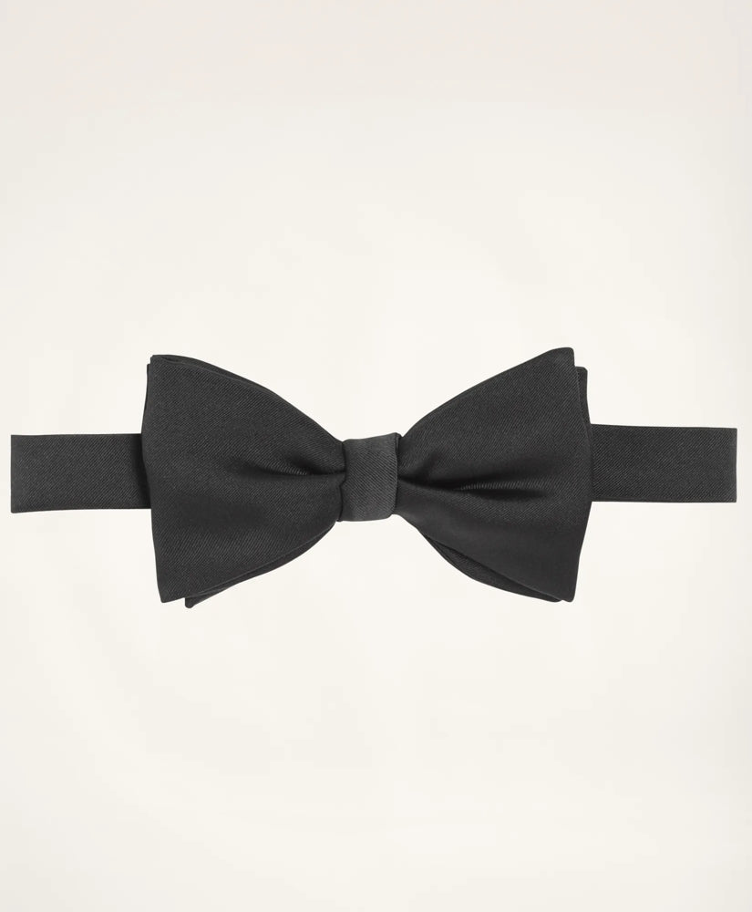Formal Butterfly Pre-Tied Satin Bow Tie / Brooks Brothers Men